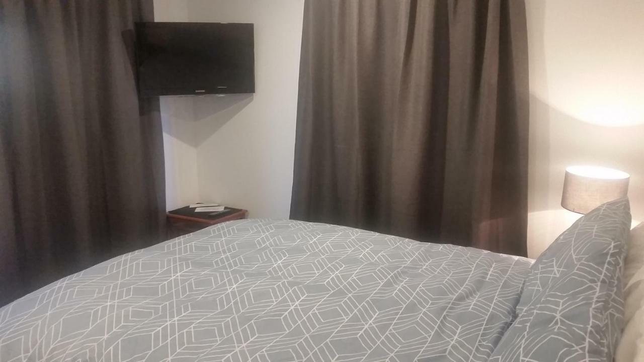 Edgehill - Semi Self-Contained Eco Friendly Home 陶朗加 外观 照片
